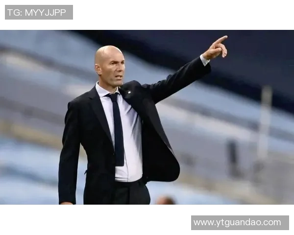 近十年足球领域十大球星回顾与影响力分析